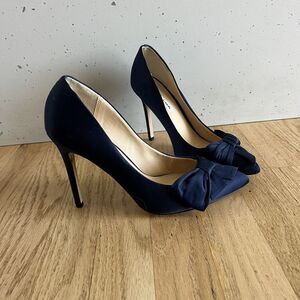 Nina New York Navy Blue Bow Satin Fabric Pointed Toe Pump Heels Size 7.5M formal